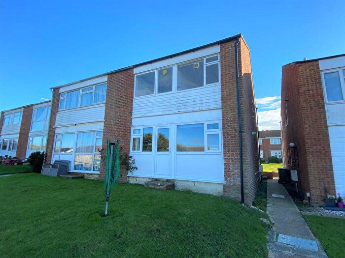 1 Bedroom Flat To Rent In Telscombe, Peacehaven, BN10