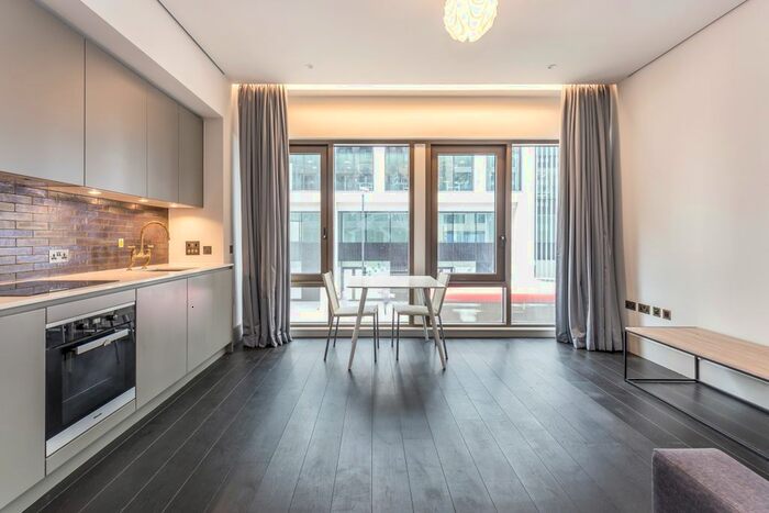 1 Bedroom Flat To Rent In Victoria Street, London, SW1H