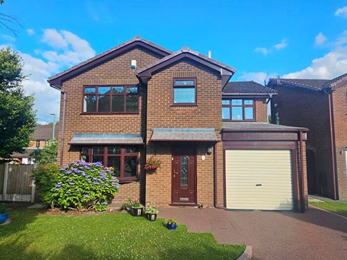 4 Bedroom Detached House For Sale In Rowanwood, Oldham, OL9