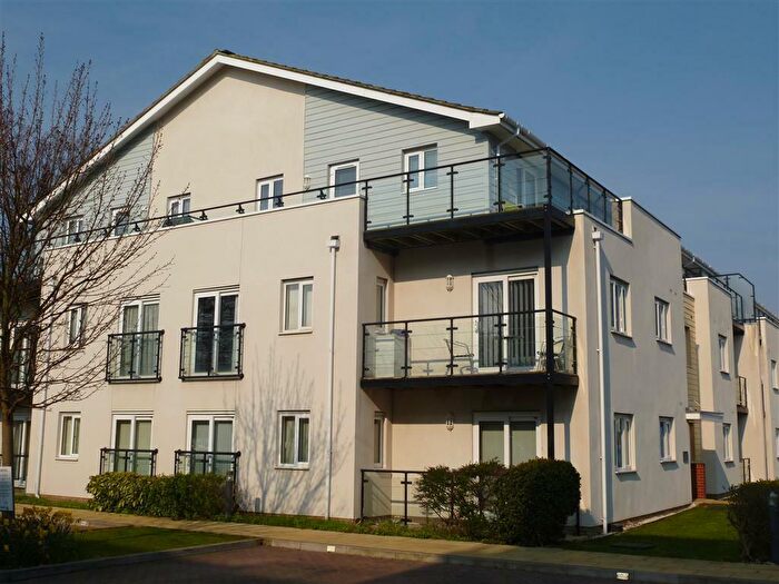 2 Bedroom Apartment To Rent In Gisors Road, Southsea, PO4