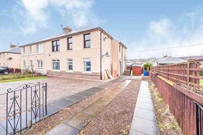 3 Bedroom Flat To Rent In Birkenside, Gorebridge, EH23