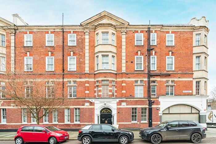 2 Bedroom Flat To Rent In Edith Villas, West Kensington, W14