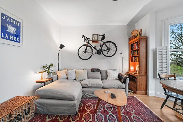 2 Bedroom Flat For Sale In Capel Road, London, E7