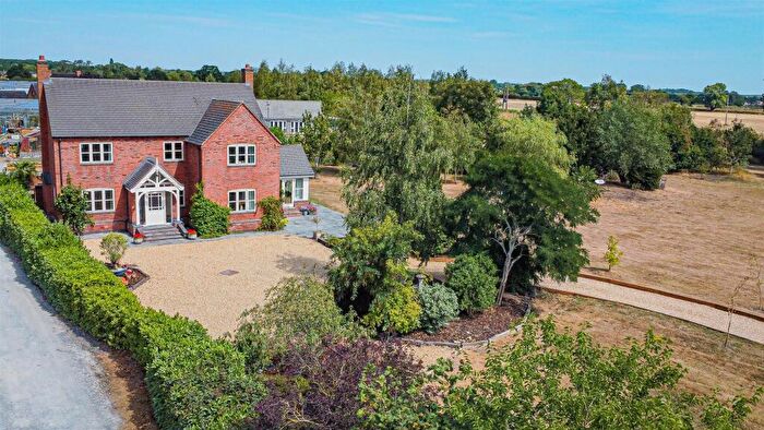 5 Bedroom Detached House For Sale In Firs Farm, Scropton, Derbyshire, DE65
