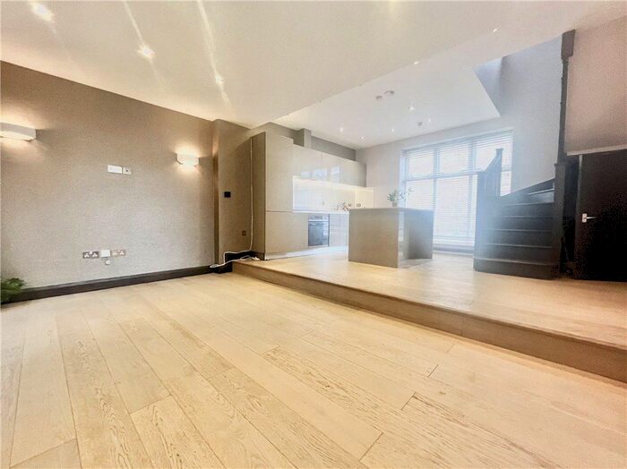 2 Bedroom Terraced House To Rent In Heath Road, Twickenham, TW1