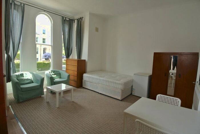 Studio To Rent In Wickham Road, Brockley, SE4