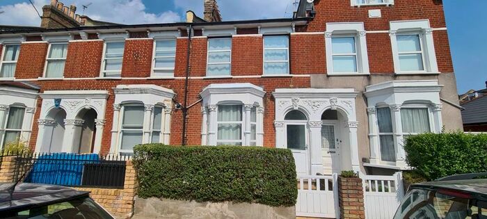 5 Bedroom Property To Rent In Burghley Road, Turnpike Lane, N8