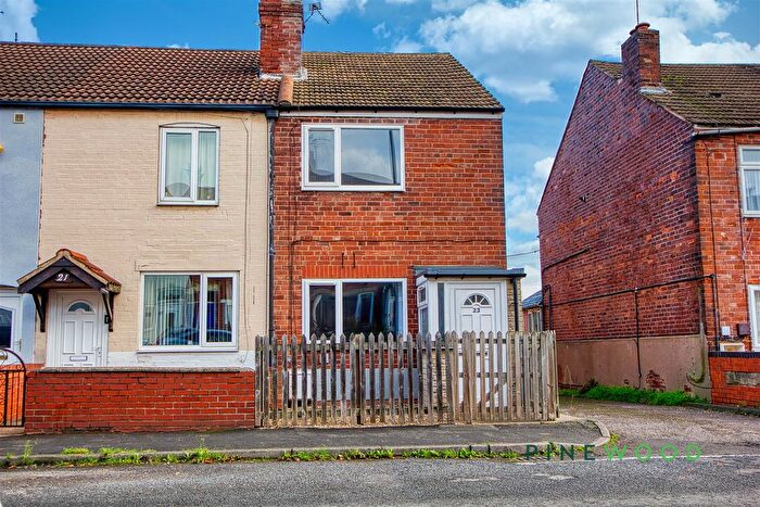 3 Bedroom End Terrace House For Sale In Duke Street, Creswell, Worksop, S80