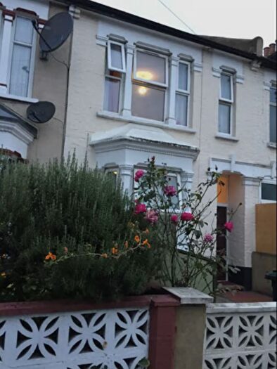 5 Bedroom Terraced House To Rent In Glenwood Road, London, N15