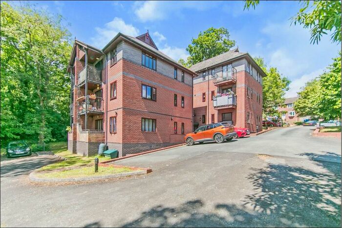 2 Bedroom Flat To Rent In Acer Grove, Ipswich, IP8