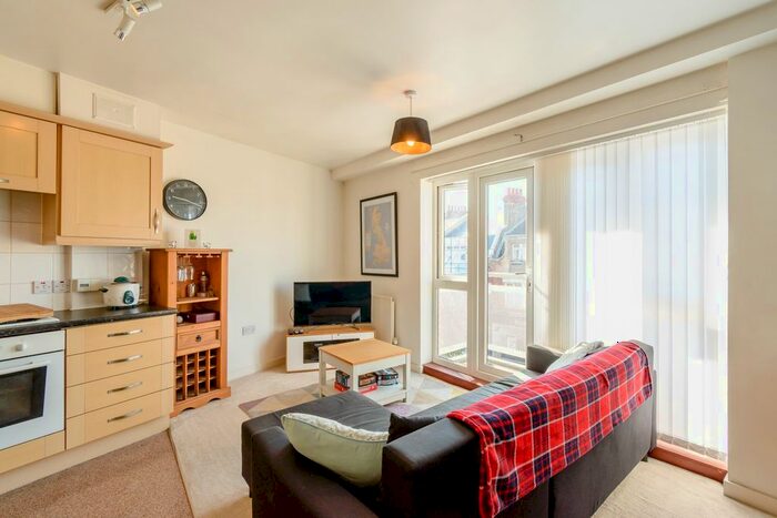 1 Bedroom Flat To Rent In Langtry House, 1A Coombe Road, Kingston Upon Thames KT2