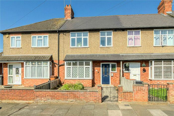 3 Bedroom Terraced House To Rent In The Drive, Northampton, NN1
