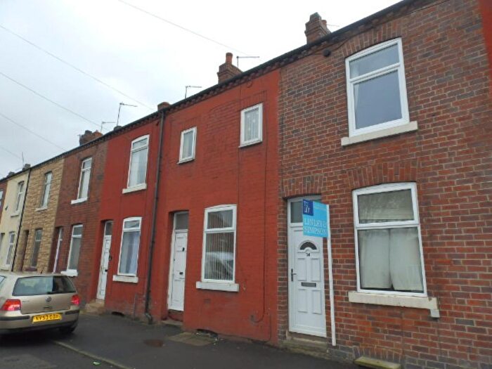 2 Bedroom Terraced House To Rent In Henry Street, Wakefield, West Yorkshire, Uk, WF2