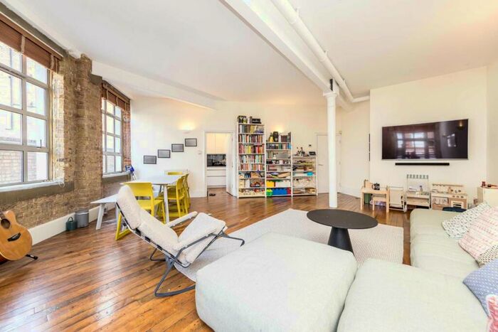 2 Bedroom Flat To Rent In Dingley Place, London, EC1V