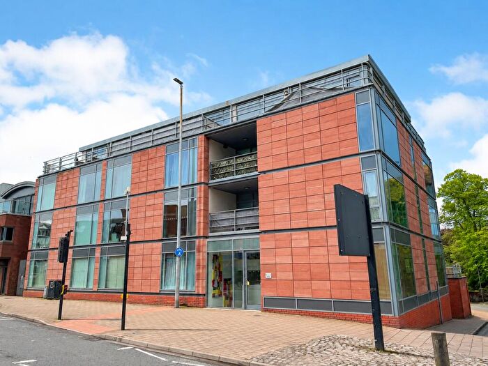 3 Bedroom Flat For Sale In Alexander Court, Dee Lane, Chester, Cheshire, CH3