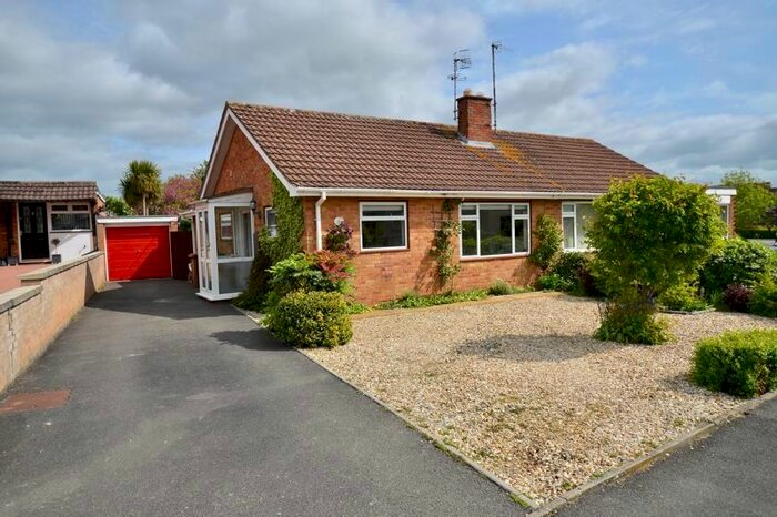 2 Bedroom Semi-Detached Bungalow For Sale In Charlton Close, Hampton, Evesham, WR11