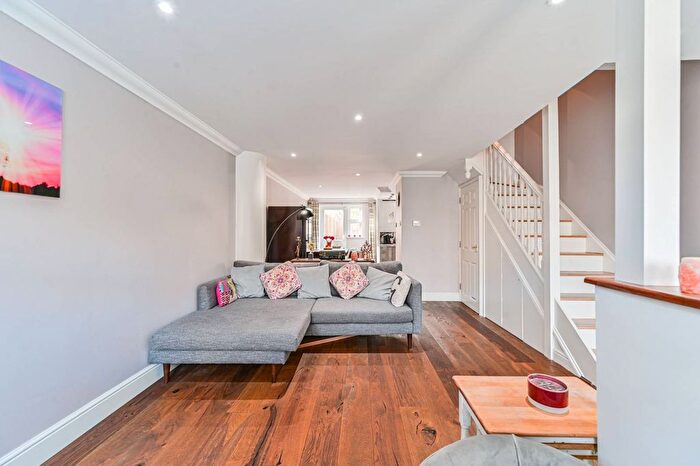 4 Bedroom Terraced House For Sale In Basevi Way, Deptford, London, SE8