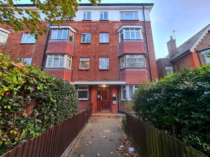 2 Bedroom Flat To Rent In Fairwood Court, Fairlop Road, London, E11