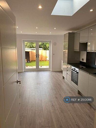 1 Bedroom Flat To Rent In Newmarket Road, Cambridge, CB5