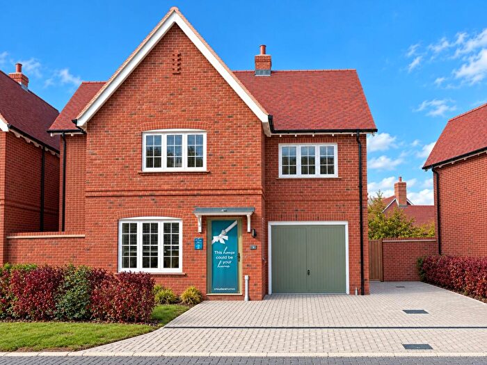 4 Bedroom Detached House For Sale In Ochre Meadows, The Green, Theale, Berkshire, RG7