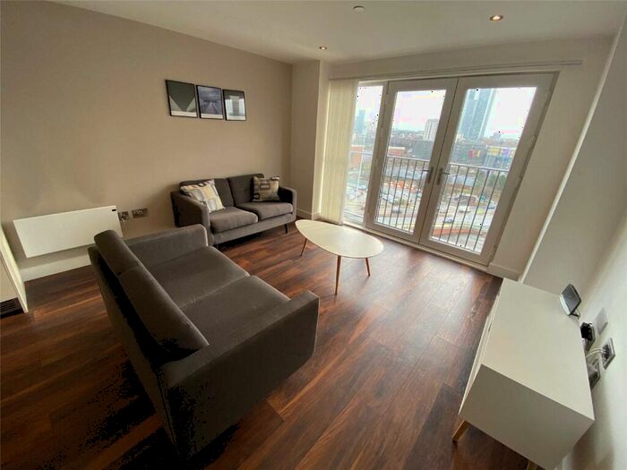 2 Bedroom Apartment To Rent In Wilburn Basin, Salford, Manchester City, M5