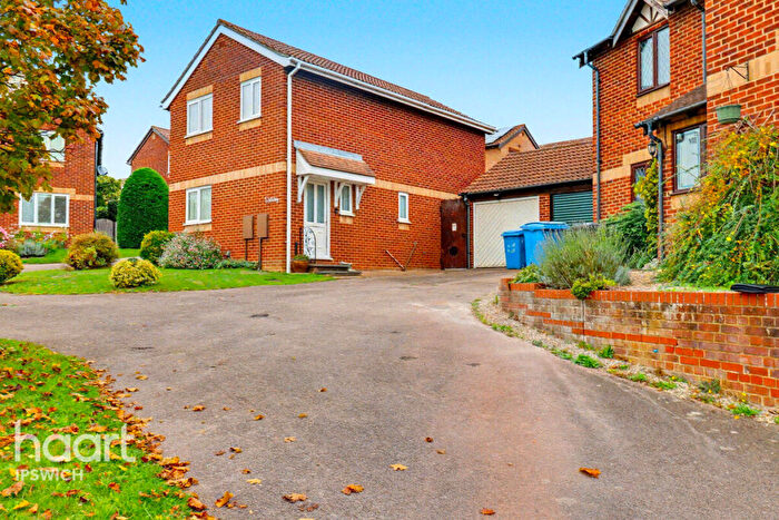 3 Bedroom Detached House For Sale In Wilding Road, Ipswich, IP8
