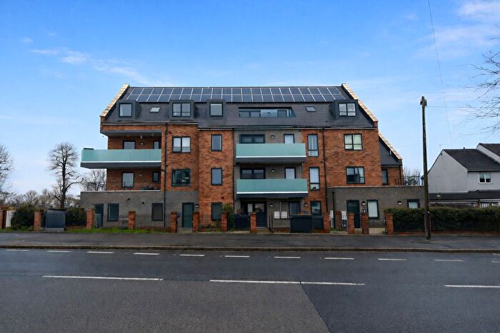 1 Bedroom Flat For Sale In Brick House, Romford, RM3