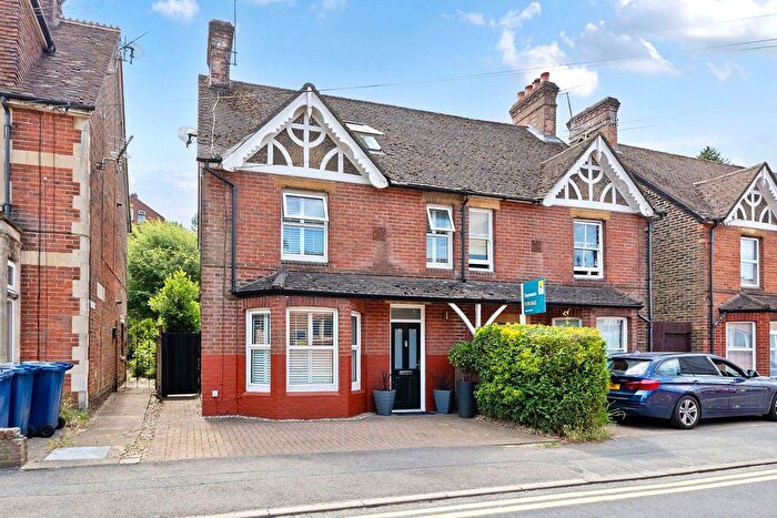 3 Bedroom Semi Detached House For Sale In Haslemere, Surrey, GU27