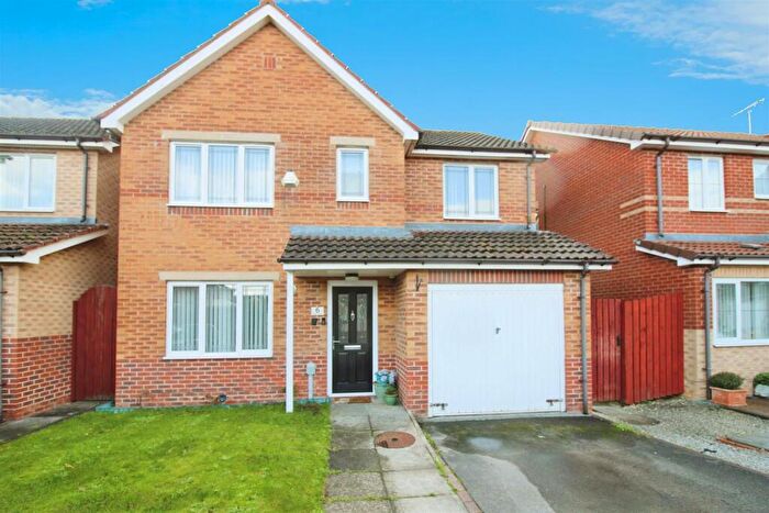 4 Bedroom Detached House For Sale In Highgrove Way, Kingswood, Hull, HU7