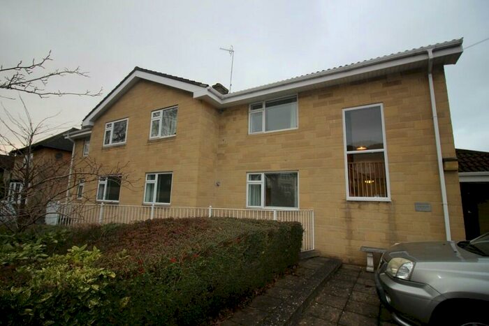 2 Bedroom Apartment To Rent In Warminster Road, Bath, BA2