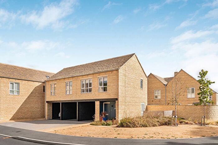 2 Bedroom Maisonette For Sale In Colonel Drive, Cirencester, Gloucestershire, GL7