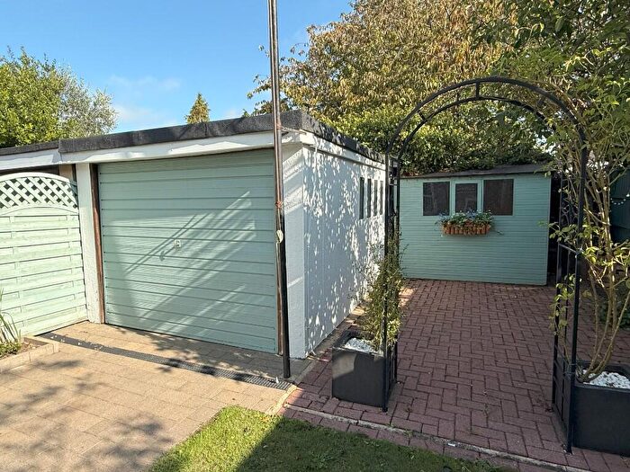 3 Bedroom Semi-Detached House For Sale In Prospect Avenue, Stanford-Le-Hope, Essex, SS17