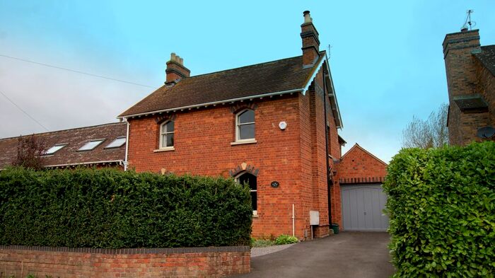 4 Bedroom Country House To Rent In Staverton, Cheltenham, GL51