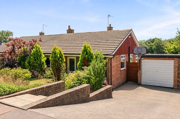 3 Bedroom Semi Detached Bungalow For Sale In Rydal Drive, Tunbridge Wells, TN4
