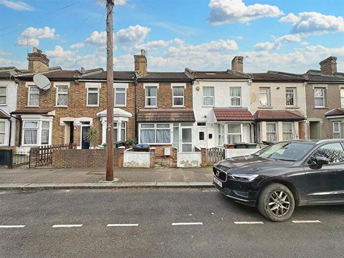 2 Bedroom Terraced House For Sale In Broxbourne Road, Forest Gate, E7