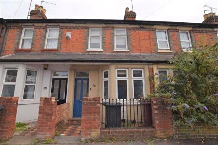 3 Bedroom Terraced House To Rent In York Road, Reading, Berkshire, RG1