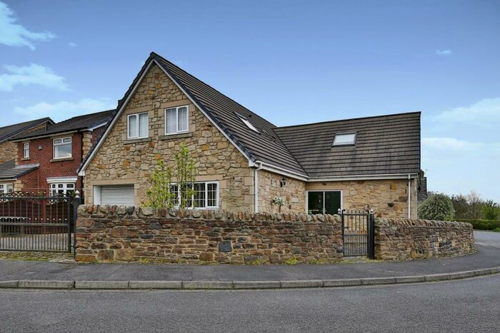 3 Bedroom Detached House For Sale In South Acre, Durham, DL15