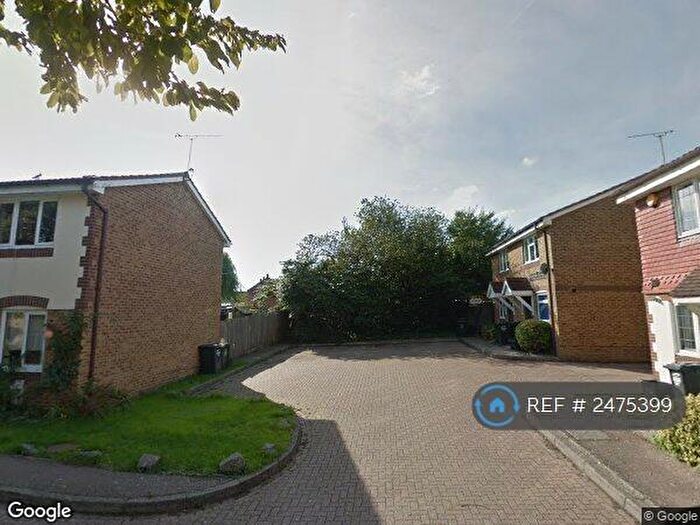 2 Bedroom Semi-Detached House To Rent In Stanhope Road, Swanscombe, DA10