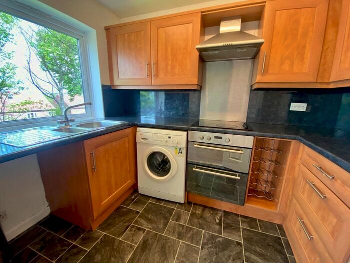 2 Bedroom Flat To Rent In Lowther Road, Prestwich, Manchester, M25