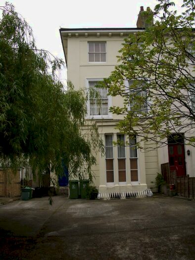 Studio To Rent In Villiers Road (), Southsea, Portsmouth, PO5