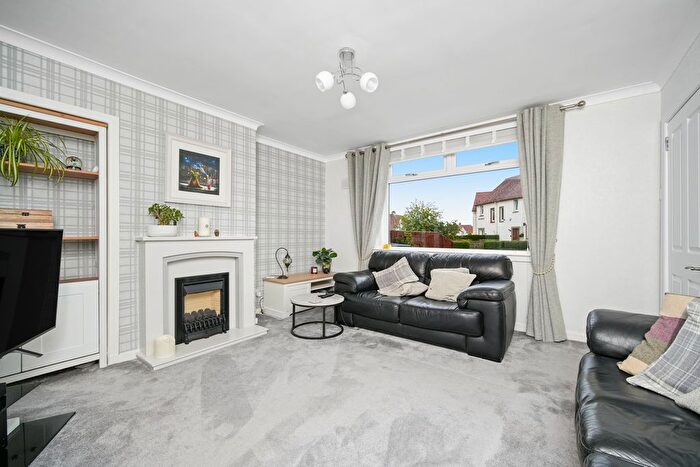 3 Bedroom Terraced House For Sale In Salvesen Gardens, Edinburgh, EH4