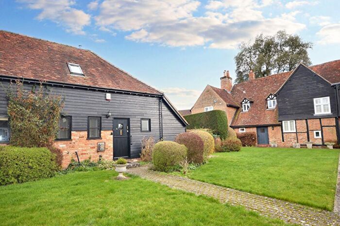 2 Bedroom Barn Conversion To Rent In Orchard Close, Beaconsfield, HP9