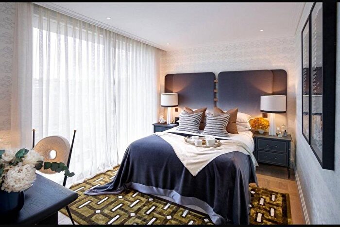 3 Bedroom Flat For Sale In Wandsworth Mills, Wandsworth, SW18