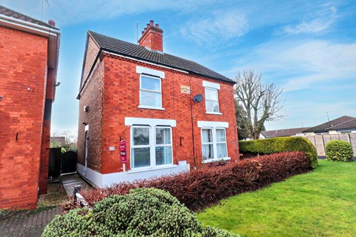 3 Bedroom Semi Detached House For Sale In Park Road, Spalding, PE11