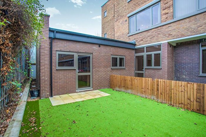 1 Bedroom Flat To Rent In Station Road, West Drayton, UB7