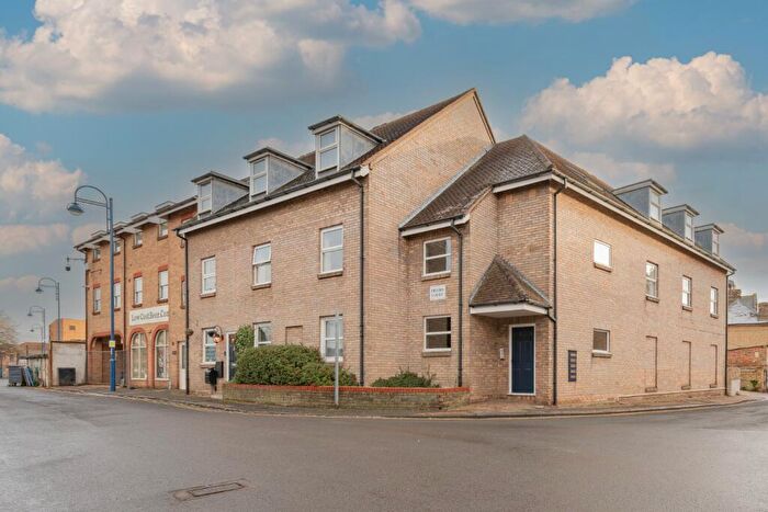 2 Bedroom Apartment For Sale In Priory Court, Priory Lane, St. Neots, Cambridgeshire, PE19