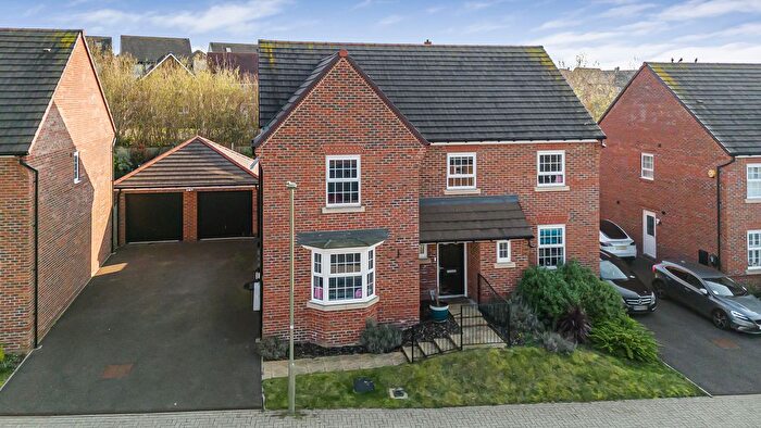 5 Bedroom Detached House For Sale In Furrow Corner, Didcot, OX11