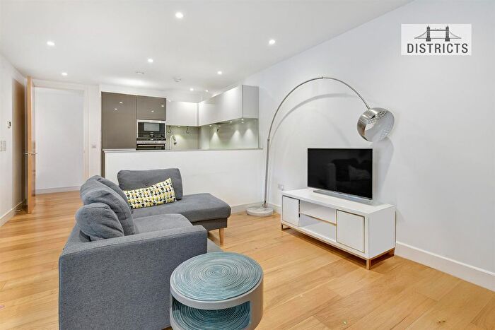 2 Bedroom Flat For Sale In Burleigh House, Camden, WC1H