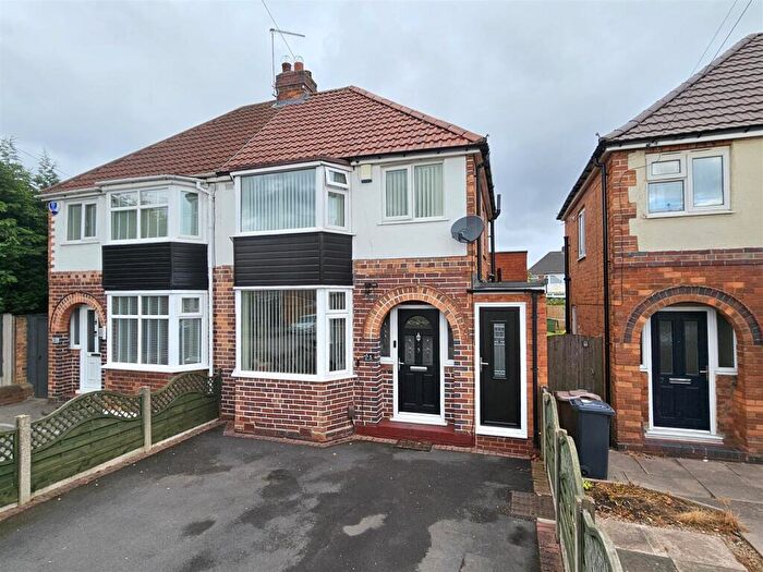 3 Bedroom Semi-Detached House For Sale In Wellsford Avenue, Solihull, B92