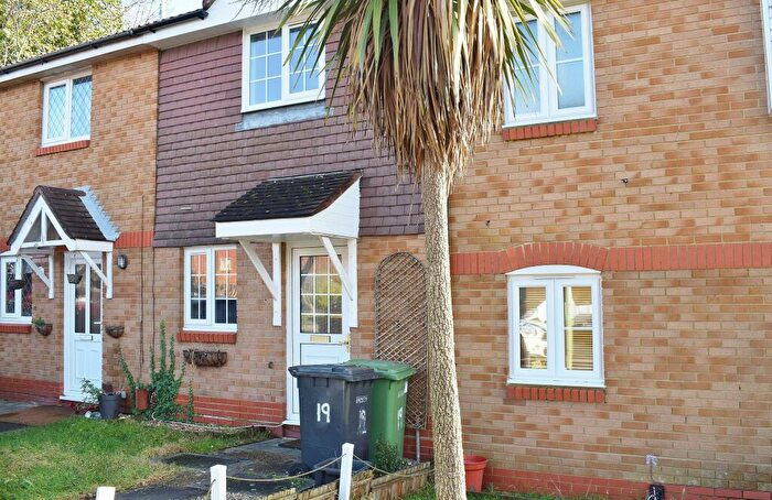 2 Bedroom Terraced House To Rent In Devonshire Gardens, Bursledon, Southampton, SO31
